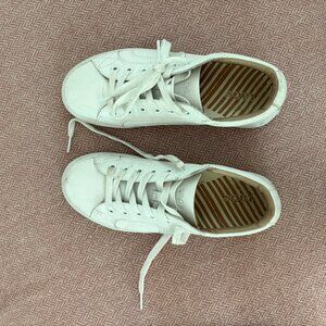 Taos Plim Soul Lux White Leather Sneaker Size 7.5